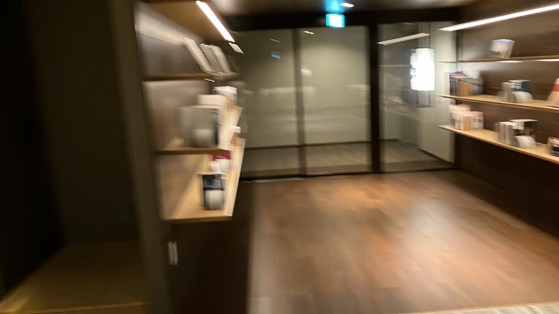 トラベルライブラリー